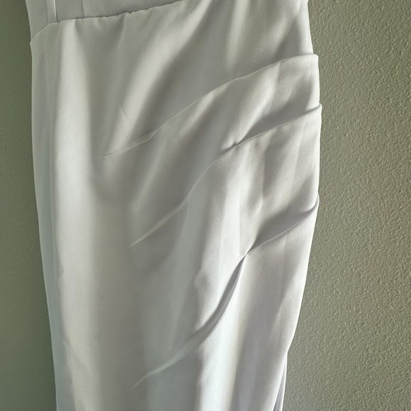 White Bridal Gown Size 0- Timeless and Elegant- Custom Made- Sheath Silhouette - Picture 6 of 9